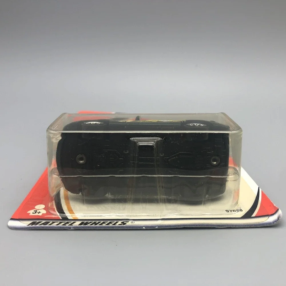 Matchbox Hero City 2000 Chevrolet‎ Corvette Dark Green Chevy Diecast 1:60 Scale